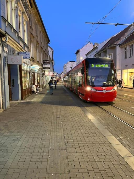 Bada Bing Plaza Bratislava Exterior foto